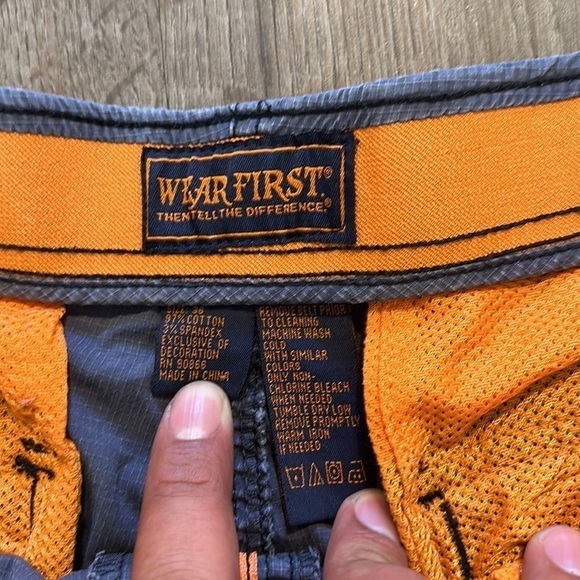 WEAR FIRST CARGO UTILITY SHORTS (SIZE 36) - Picture 3 of 4